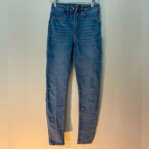 H&M high waisted faded blue denim jeans | stretch